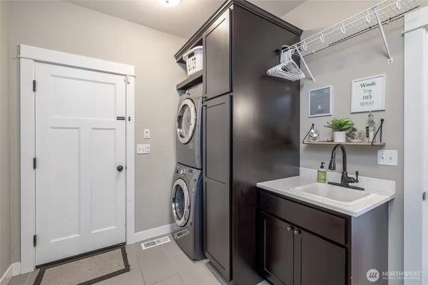 $1,299,000 | 3454 Noahs Way, Bellingham, WA 98226