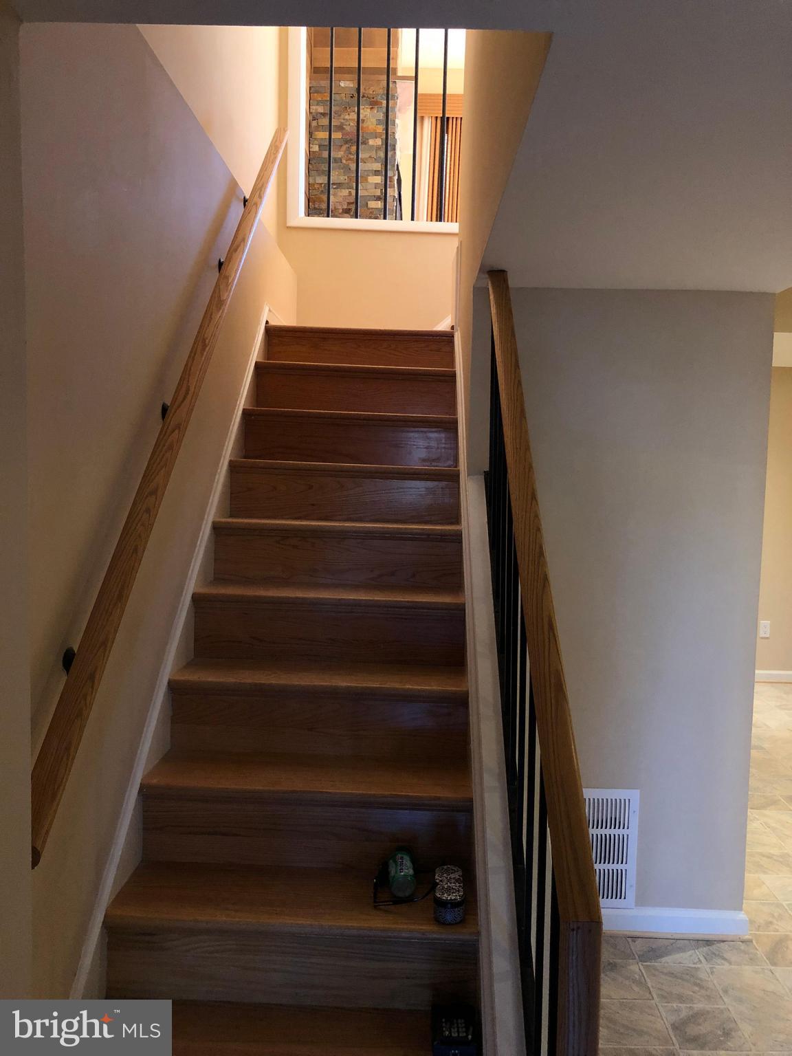 1634 Valencia Way Reston, VA 20190 - Photo 3 of 29 a view of entryway