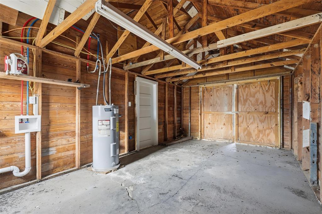 403 East Morgan Street Meridian, TX 76665 - Photo 16 of 40 a view of an empty room