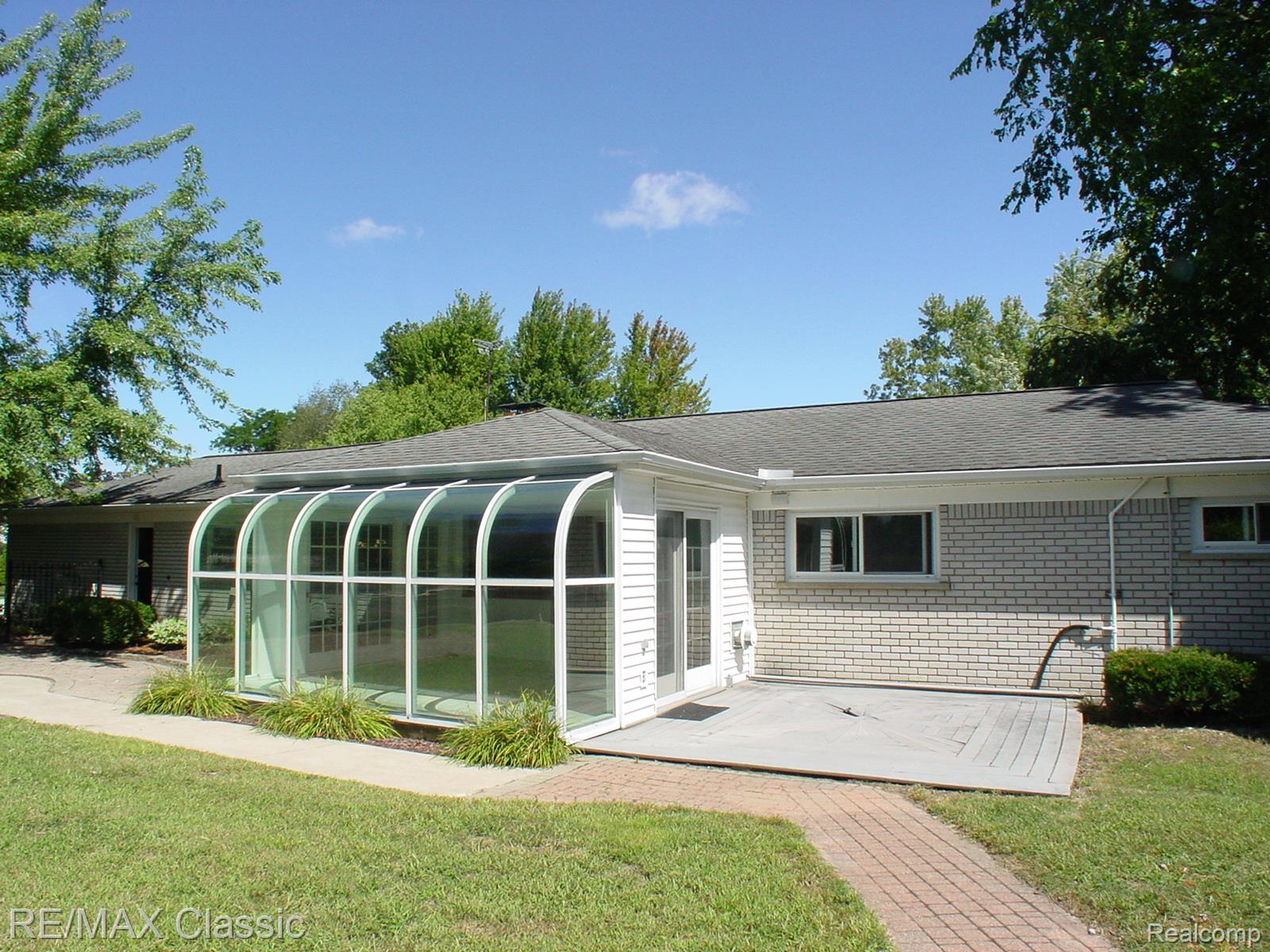 47605 Powell Road Plymouth, MI 48170 - Photo 4 of 25 DSC02453.JPG