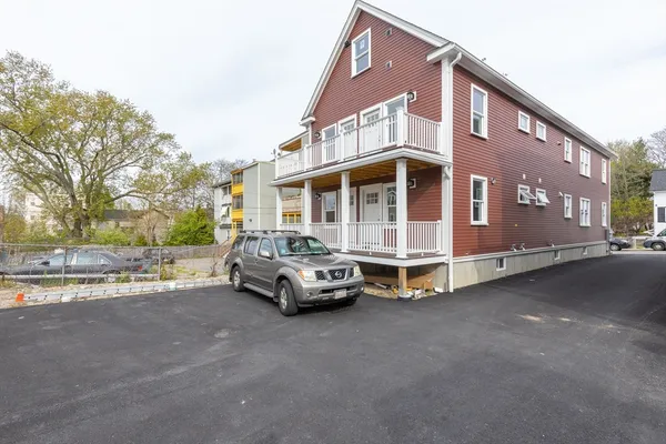 $3,600 | 48 West Tremlett Street, Unit 1, Boston, MA 02124