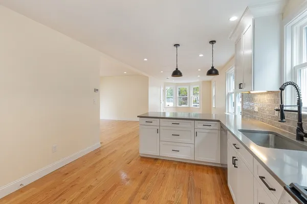 $3,600 | 48 West Tremlett Street, Unit 1, Boston, MA 02124