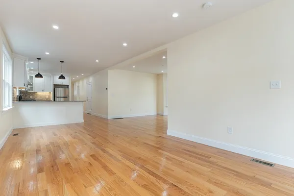 $3,600 | 48 West Tremlett Street, Unit 1, Boston, MA 02124