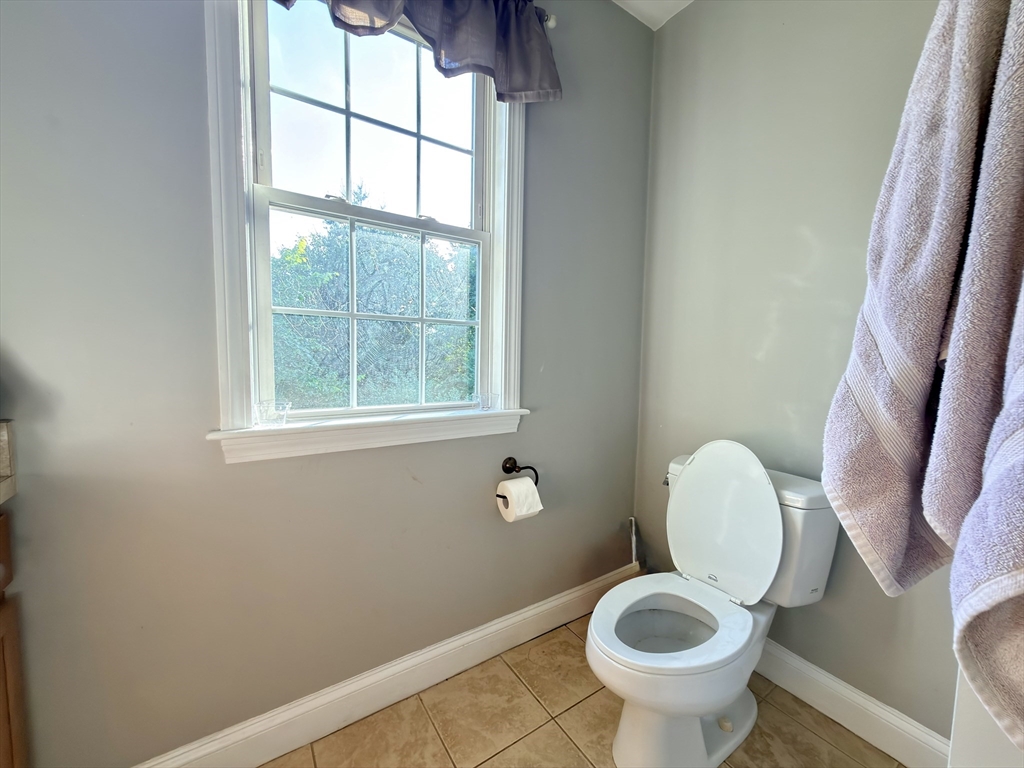 215 Main Street Sturbridge, MA 01566 - Photo 32 of 34