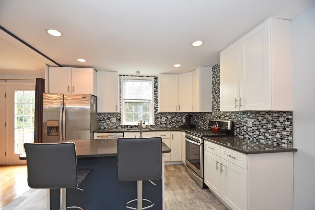 600 Trapelo Road, Unit 18 Waltham, MA 02452 - Photo 2 of 35 Gallery Image 2