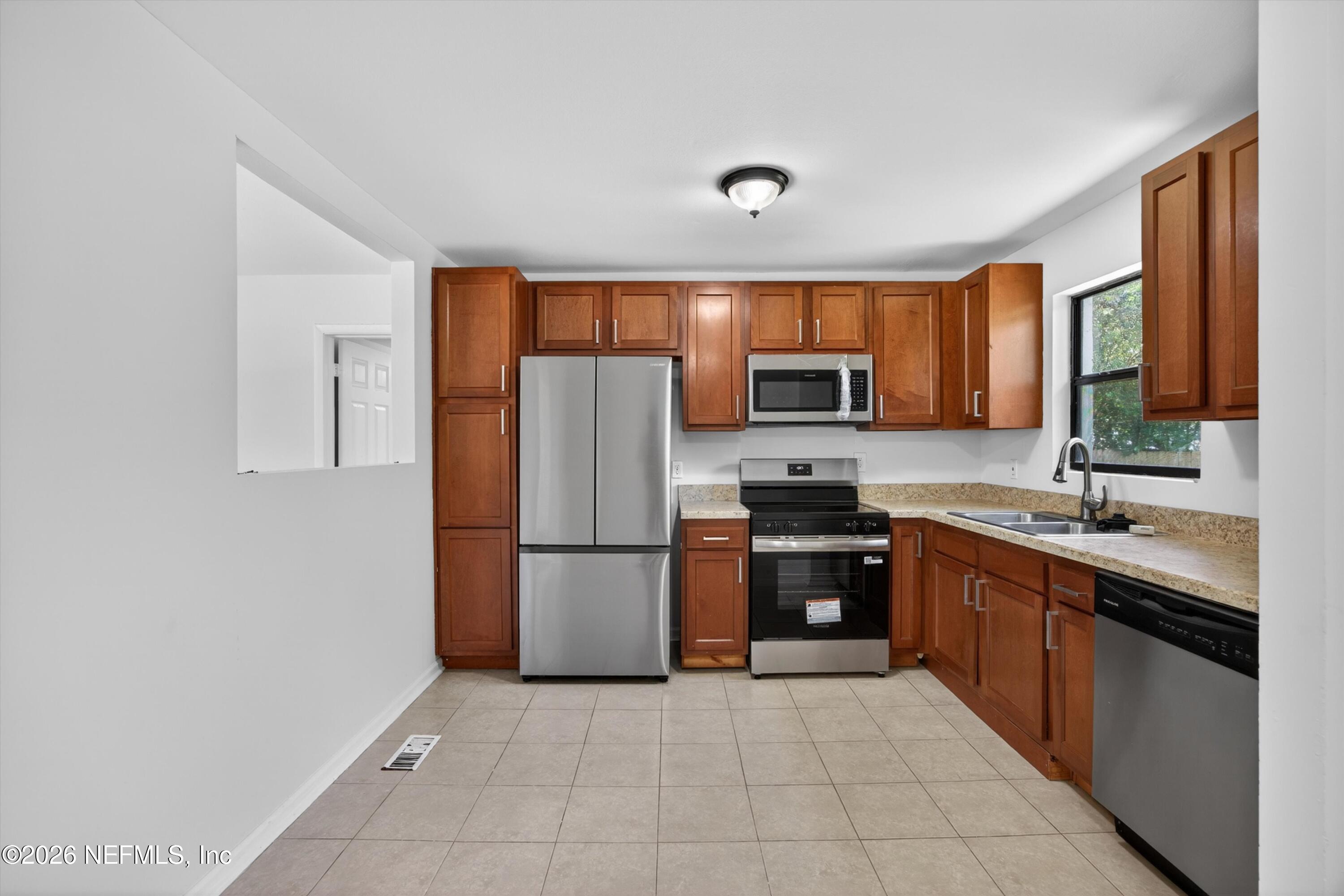 3248 Shetland Road West Jacksonville, FL 32277 - Photo 14 of 46 13-3248 Shetland Rd W-7