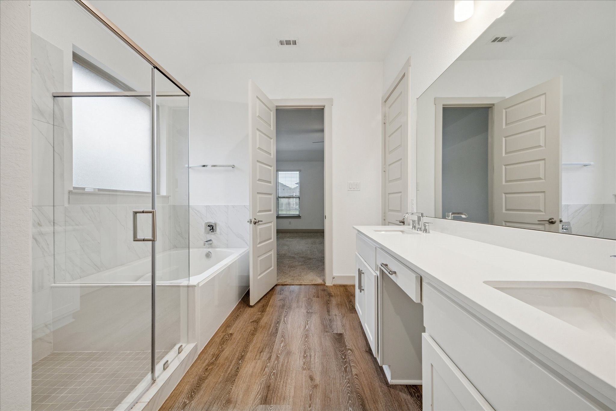 2550 Austin Trail Friendswood, TX 77546 - Photo 20 of 35 Another view of the primary bathroom.