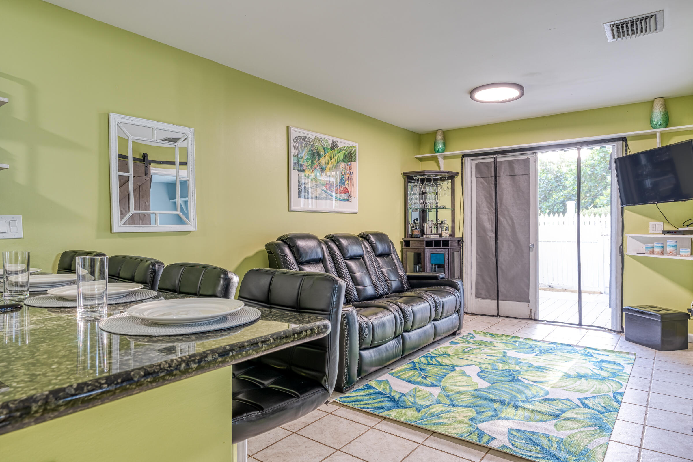 620 Thomas Street, Unit 171 Key West, FL 33040 - Photo 5 of 18 620 Thomas-3