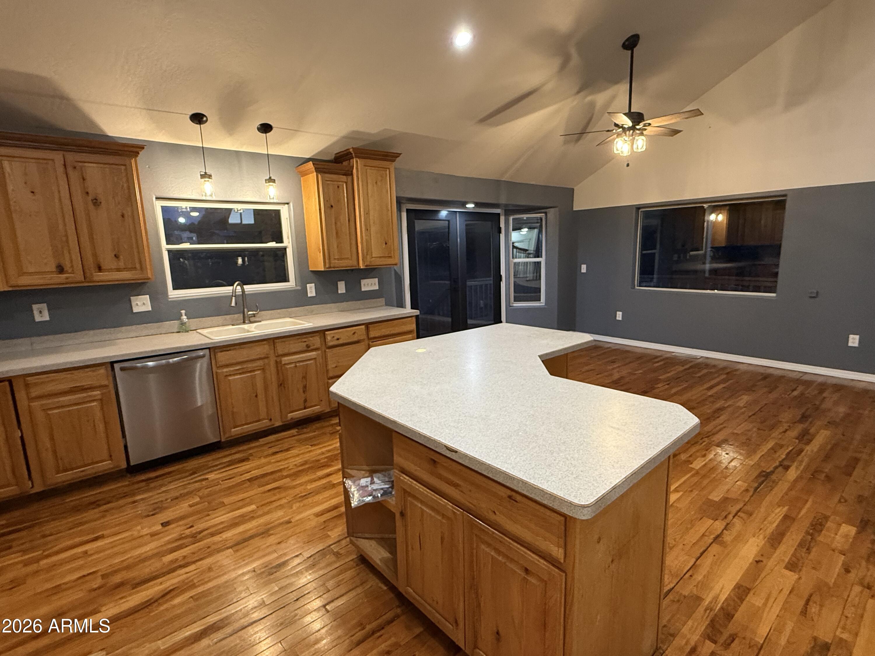 2185 Graphite Road Clay Springs, AZ 85923 - Photo 12 of 65 IMG_1651