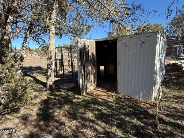 $750,000 | 2185 Graphite Road, Clay Springs, AZ 85923