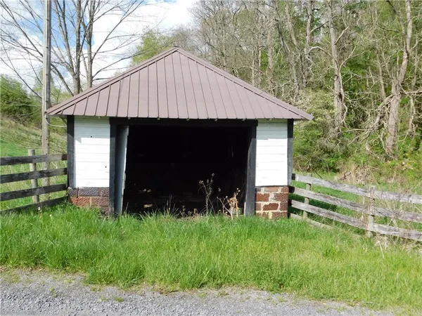 $510,000 | 108 Oak Springs Road, Claysville, PA 15323