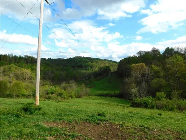 $510,000 | 108 Oak Springs Road, Claysville, PA 15323