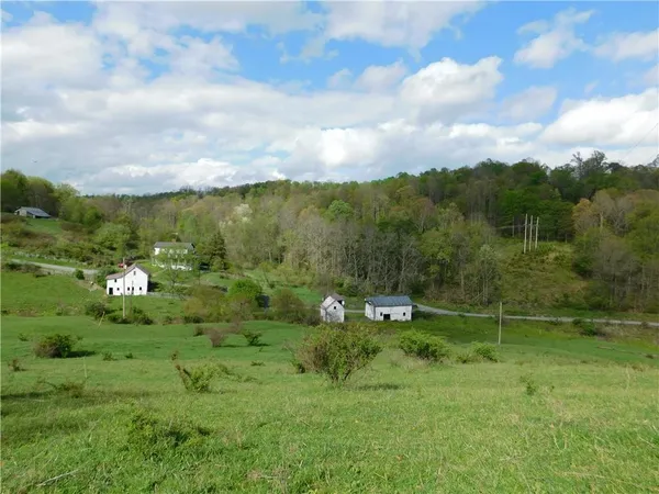 $510,000 | 108 Oak Springs Road, Claysville, PA 15323