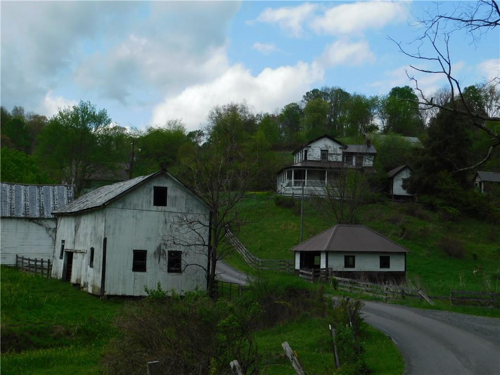 108 Oak Springs Road Claysville, PA 15323 - Photo 10 of 29