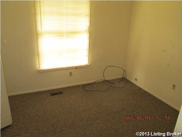 4511 Lambert Road Louisville, KY 40219 - Photo 8 of 14 Additional Photo