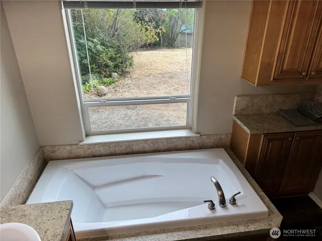 $515,000 | 31 Hood Place, Brinnon, WA 98320