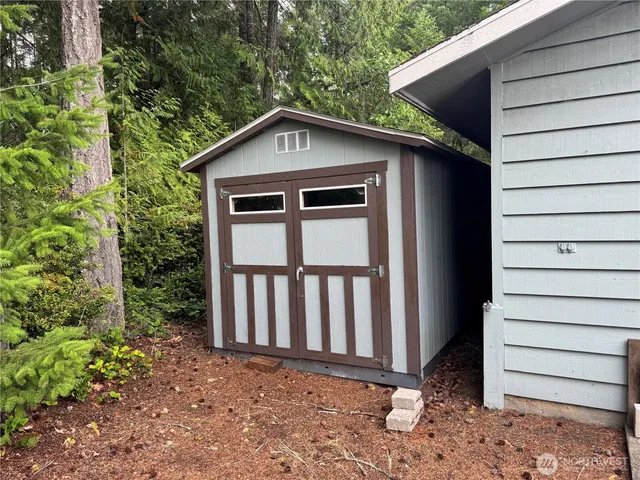 $515,000 | 31 Hood Place, Brinnon, WA 98320