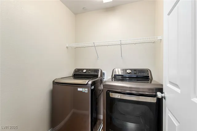 $2,395 | 945 Spiracle Avenue, Henderson, NV 89002