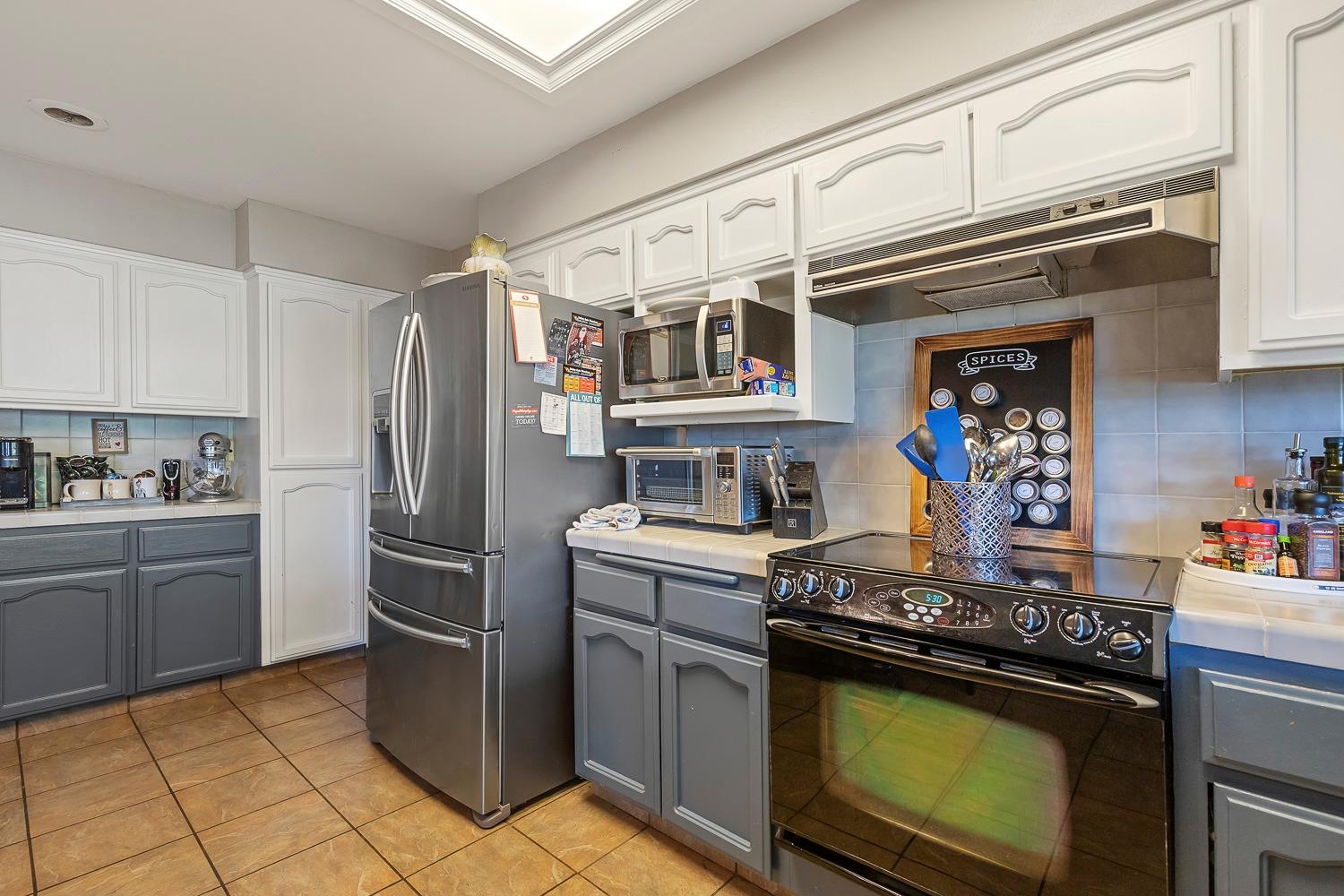 1348 North Steven Avenue Reedley, CA 93654 - Photo 9 of 21 Gallery Image 9