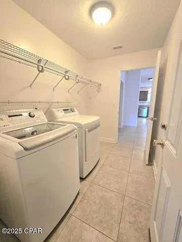 $2,300 | 19 Flamenco Street, Mary Esther, FL 32569