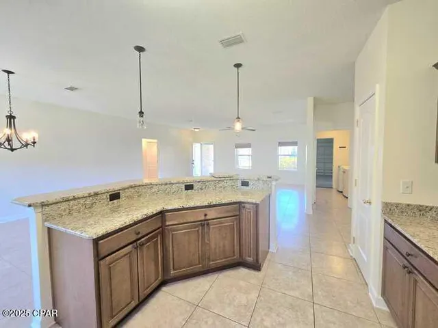 $2,300 | 19 Flamenco Street, Mary Esther, FL 32569