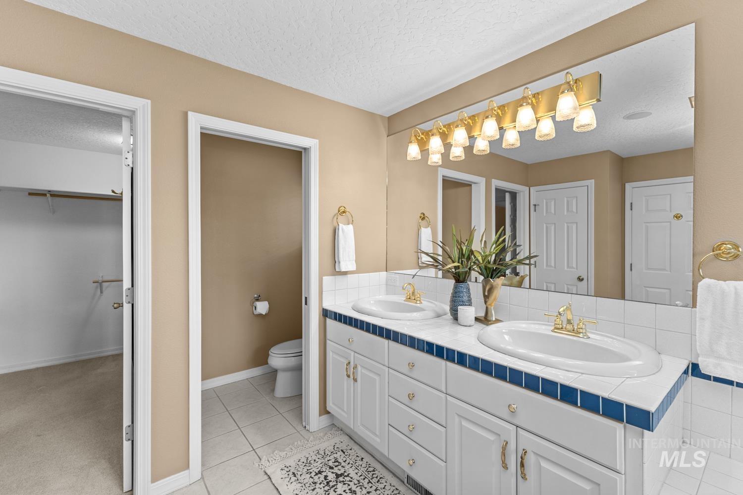 318 East Lake Rim Lane Boise, ID 83706 - Photo 34 of 50