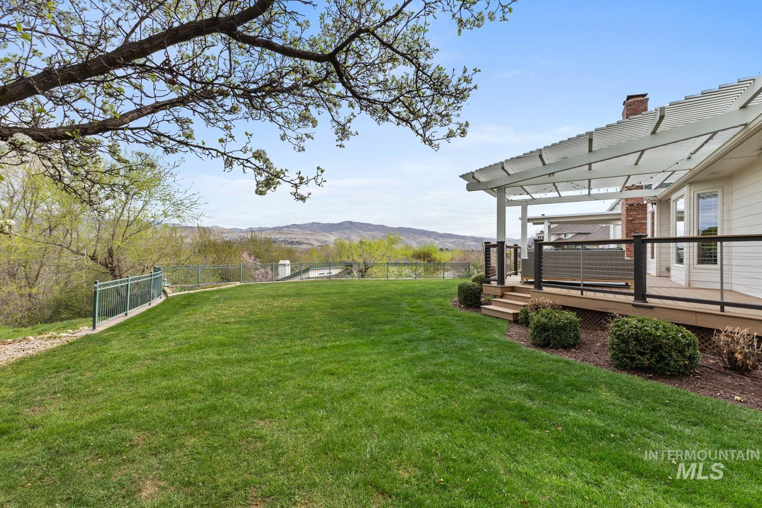 318 East Lake Rim Lane Boise, ID 83706 - Photo 46 of 50