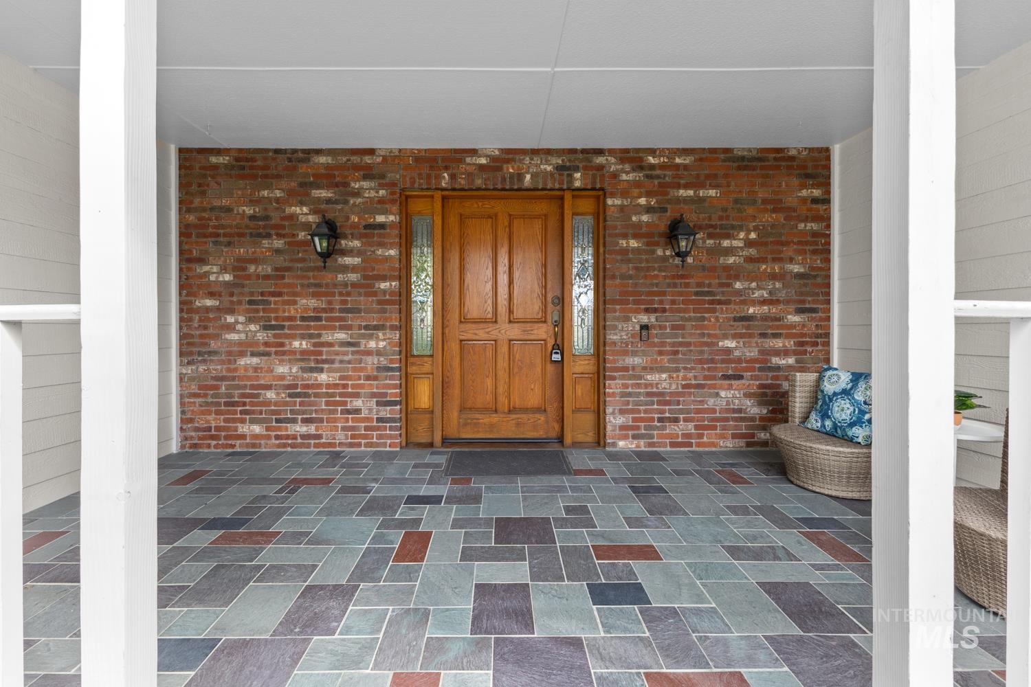 318 East Lake Rim Lane Boise, ID 83706 - Photo 8 of 50