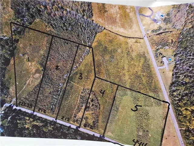 $130,000 | 5 Hitchcock Point Road, Bridgeport, NY 13030