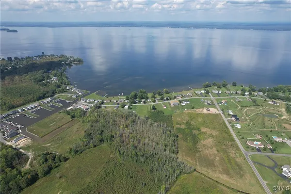 $130,000 | 5 Hitchcock Point Road, Bridgeport, NY 13030