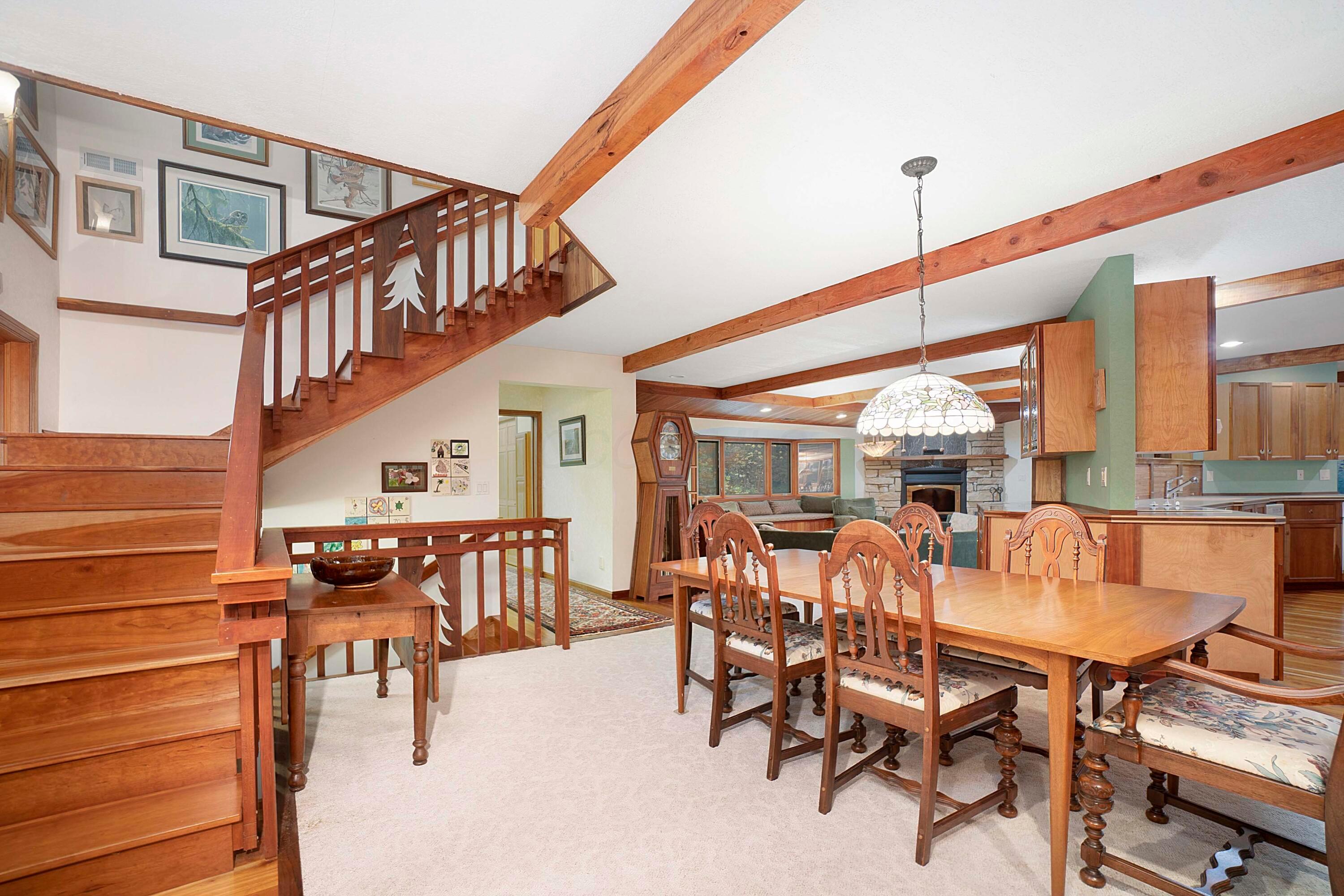 25779 Bailey Road Rockbridge, OH 43149 - Photo 35 of 89 Dining room