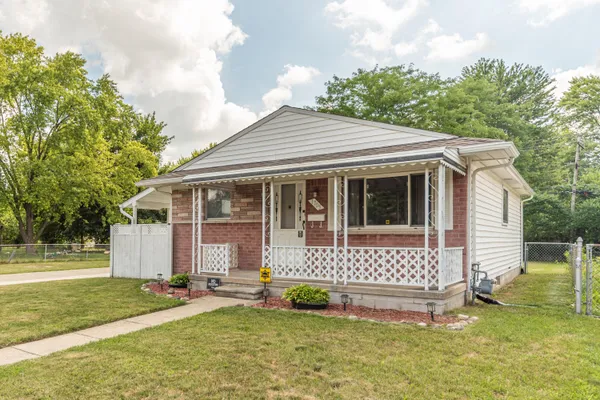 $269,900 | 1705 Smith Avenue, Ypsilanti, MI 48198