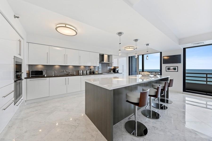 1500 South Ocean Boulevard, Unit S802 Boca Raton, FL 33432 - Photo 11 of 53 Kitchen