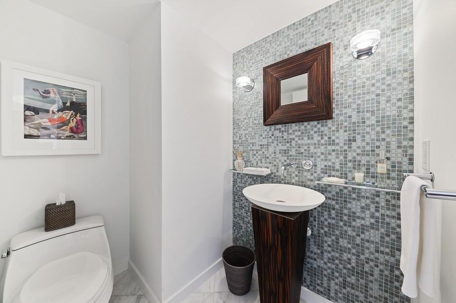 1500 South Ocean Boulevard, Unit S802 Boca Raton, FL 33432 - Photo 32 of 53 Powder Room