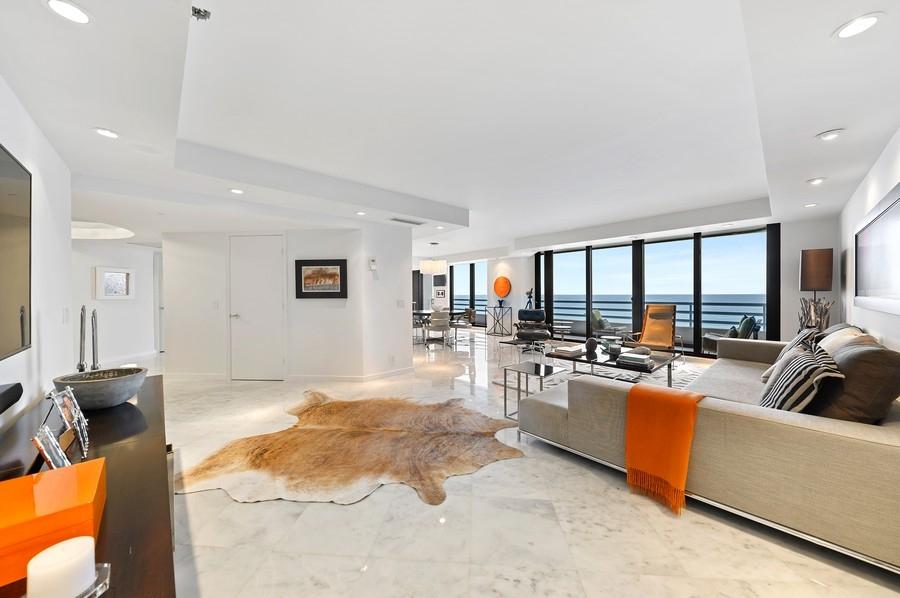 1500 South Ocean Boulevard, Unit S802 Boca Raton, FL 33432 - Photo 5 of 53 Living Room