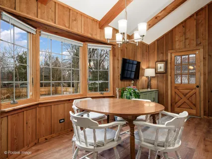 $465,000 | 671 Prairie Avenue, Glen Ellyn, IL 60137