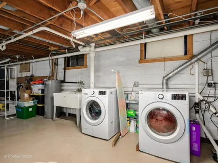 $465,000 | 671 Prairie Avenue, Glen Ellyn, IL 60137