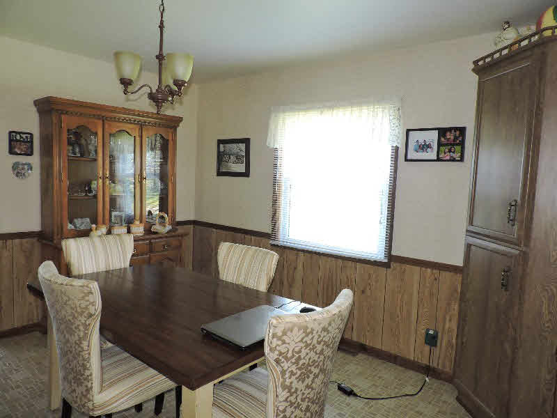 451 West Newberg Road Pinconning, MI 48650 - Photo 9 of 26