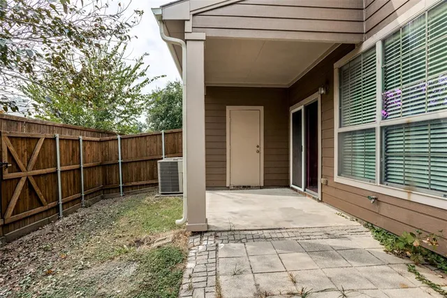 $2,300 | 2288 Fletcher Trail, Plano, TX 75025