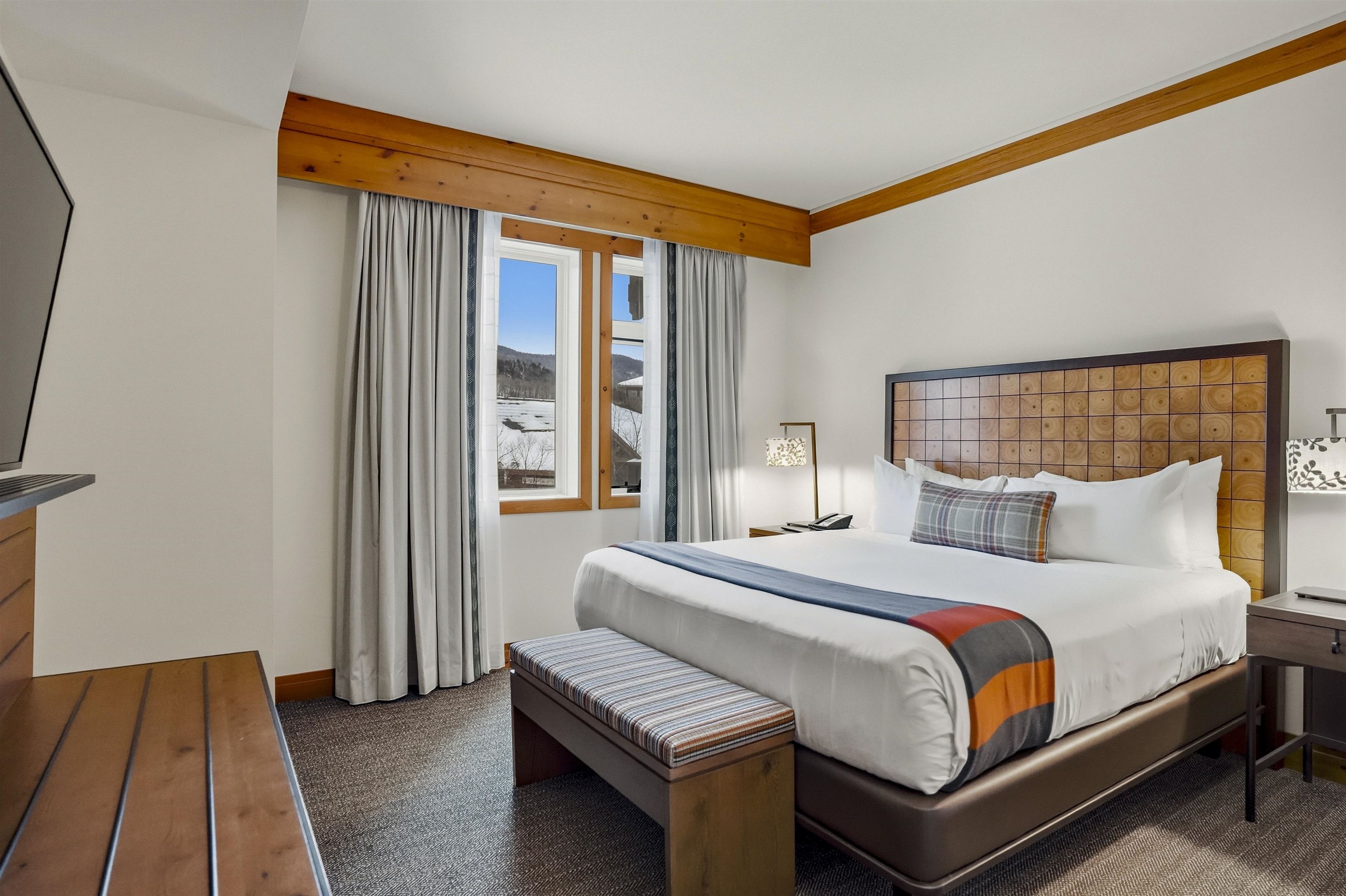 7412 Mountain Road, Unit 132224 Stowe, VT 05672 - Photo 13 of 35