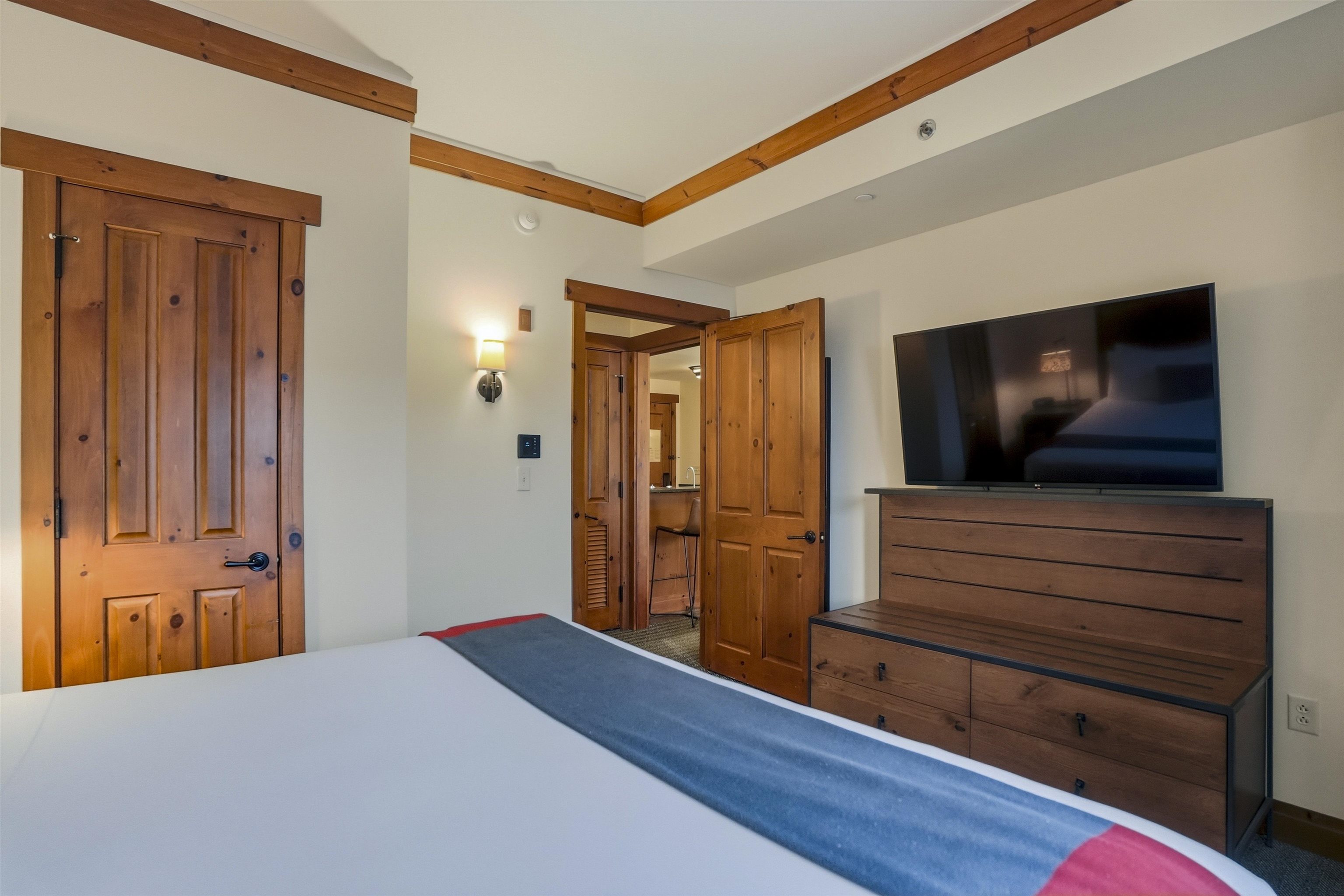 7412 Mountain Road, Unit 132224 Stowe, VT 05672 - Photo 15 of 35