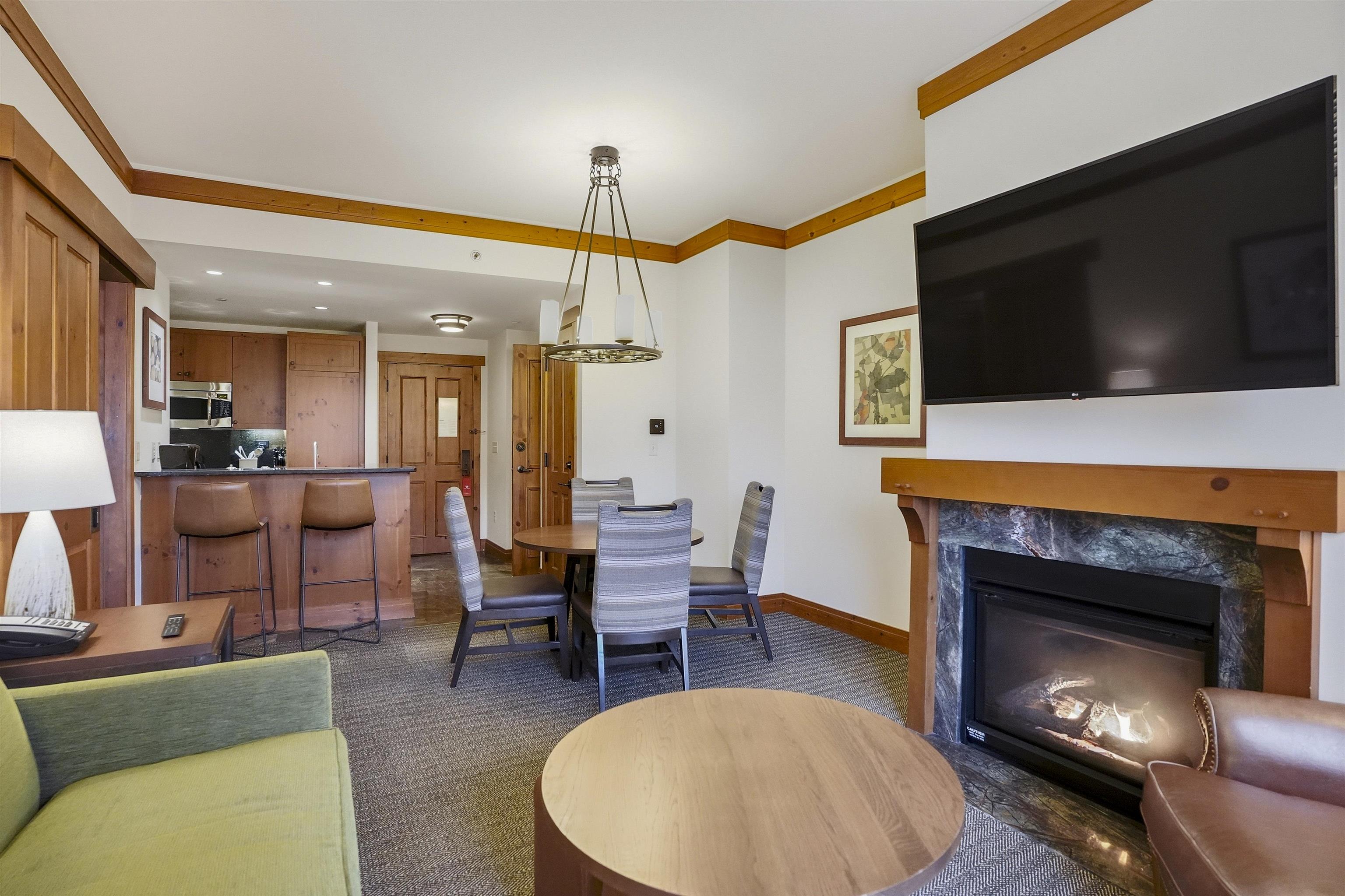 7412 Mountain Road, Unit 132224 Stowe, VT 05672 - Photo 9 of 35