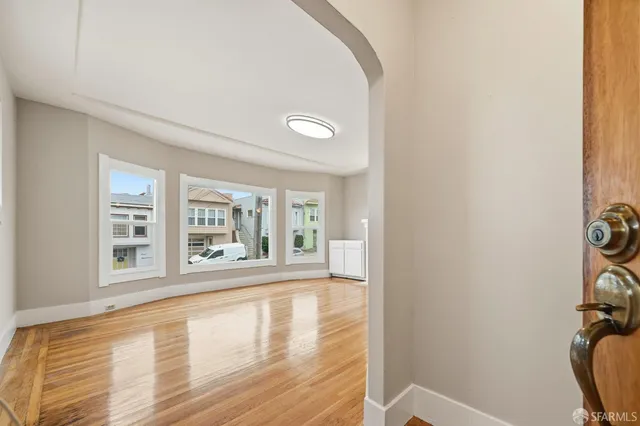 $929,000 | 112 Ellington Avenue, San Francisco, CA 94112