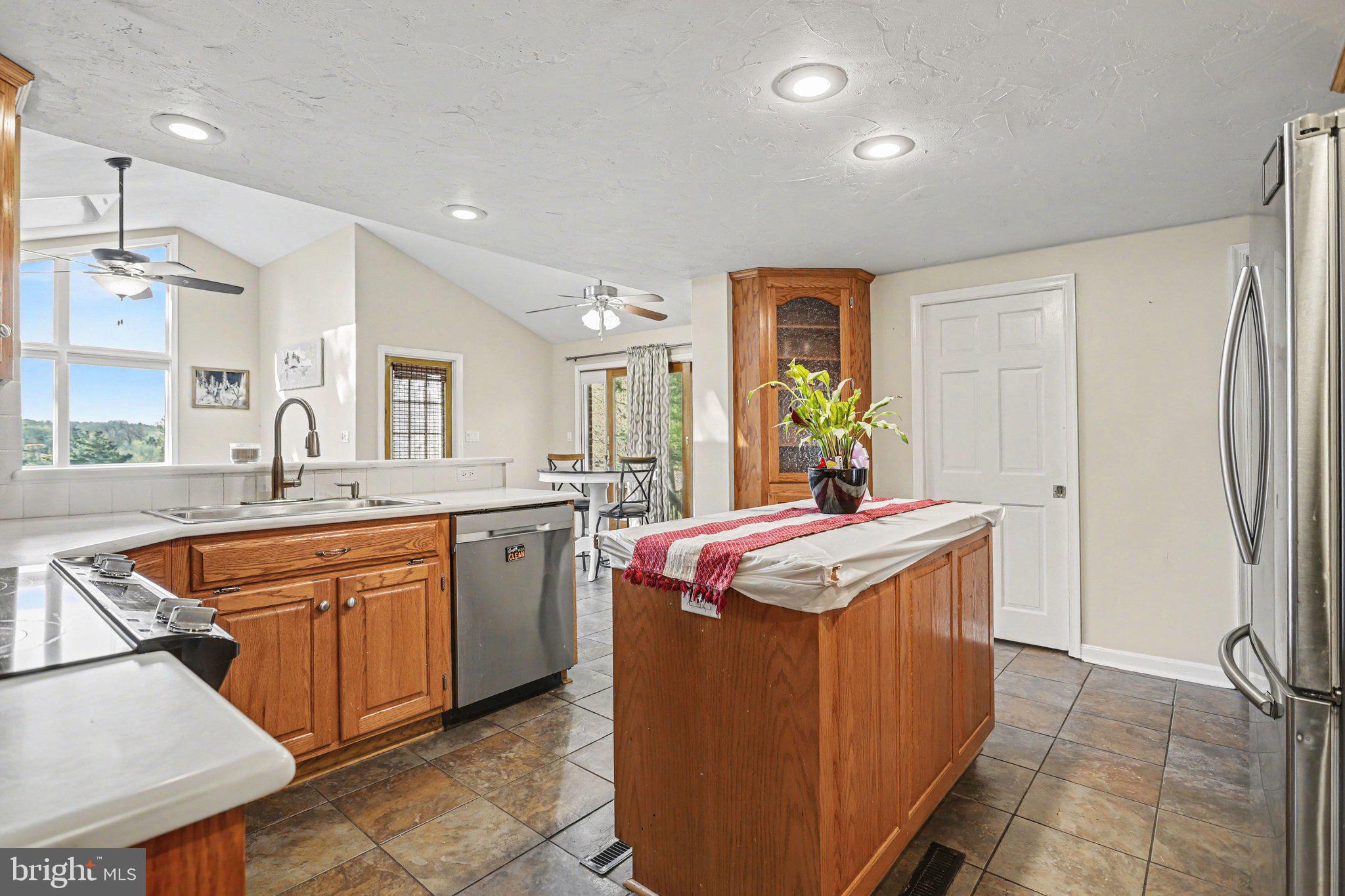 1065 Beaver Creek Road Hanover, PA 17331 - Photo 8 of 39 Gallery Image 8