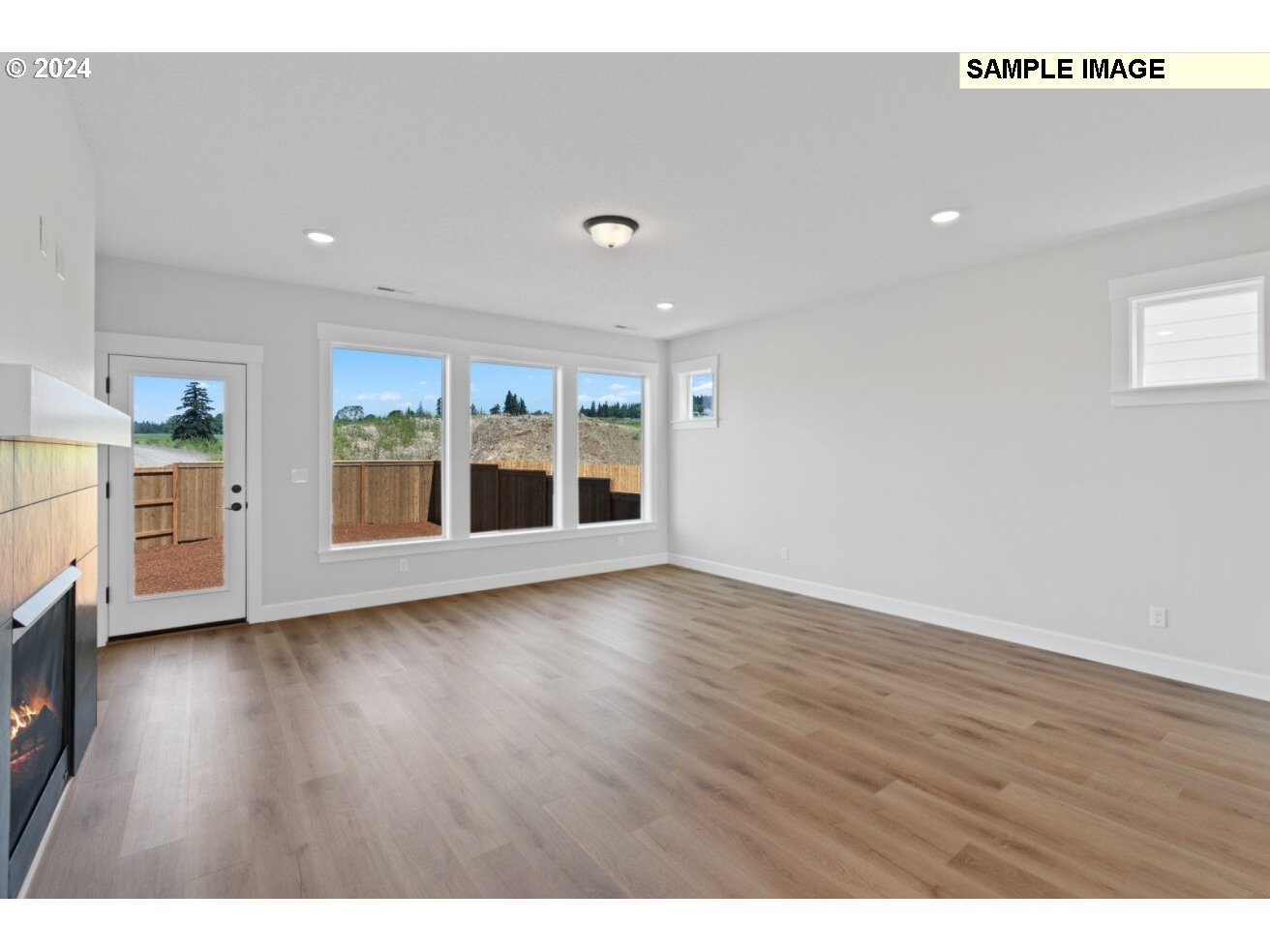 2142 Eleanor Road West Linn, OR 97068 - Photo 5 of 18 Gallery Image 5