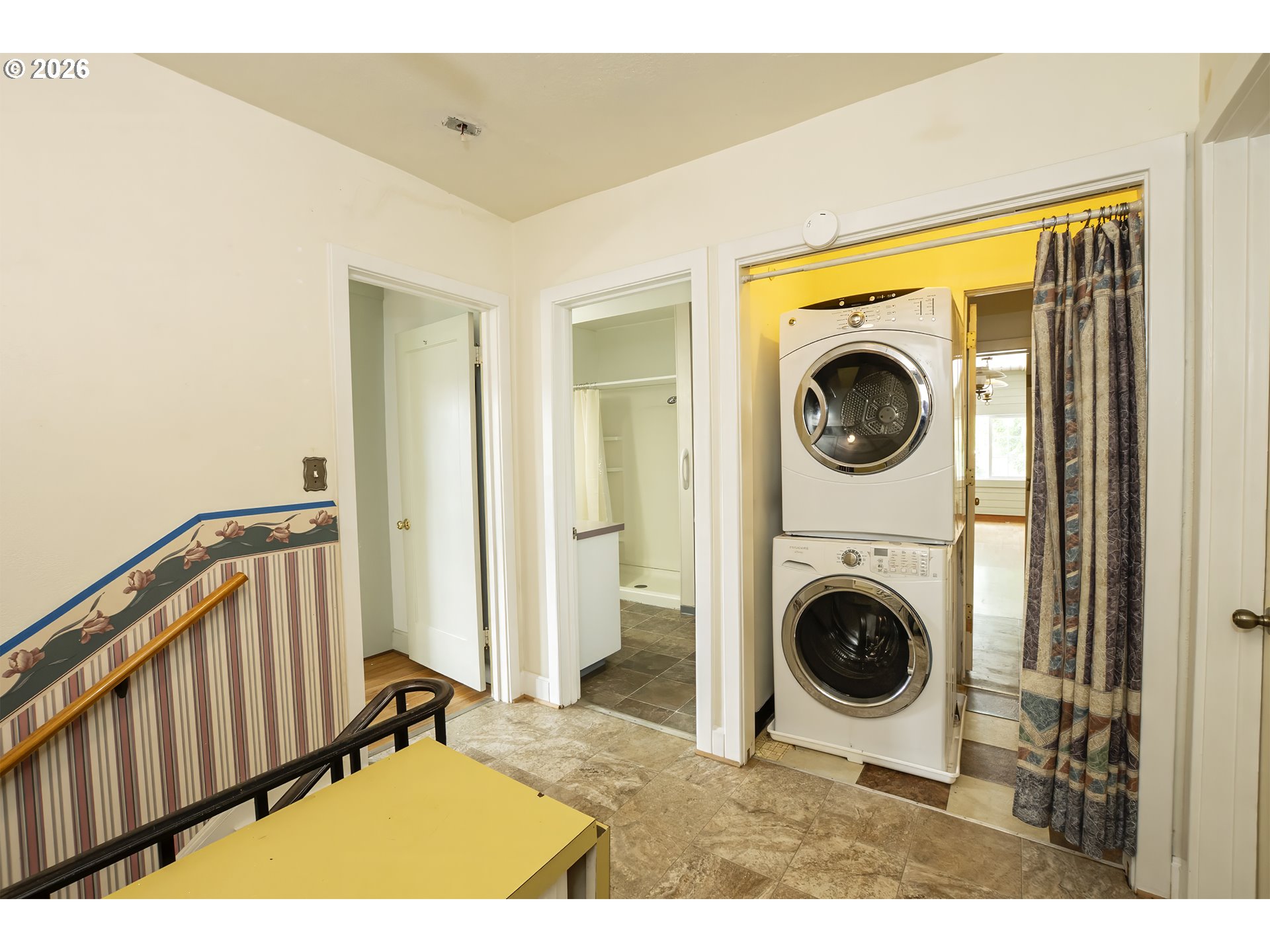 425 North 9th Street Cottage Grove, OR 97424 - Photo 29 of 48 Laundry