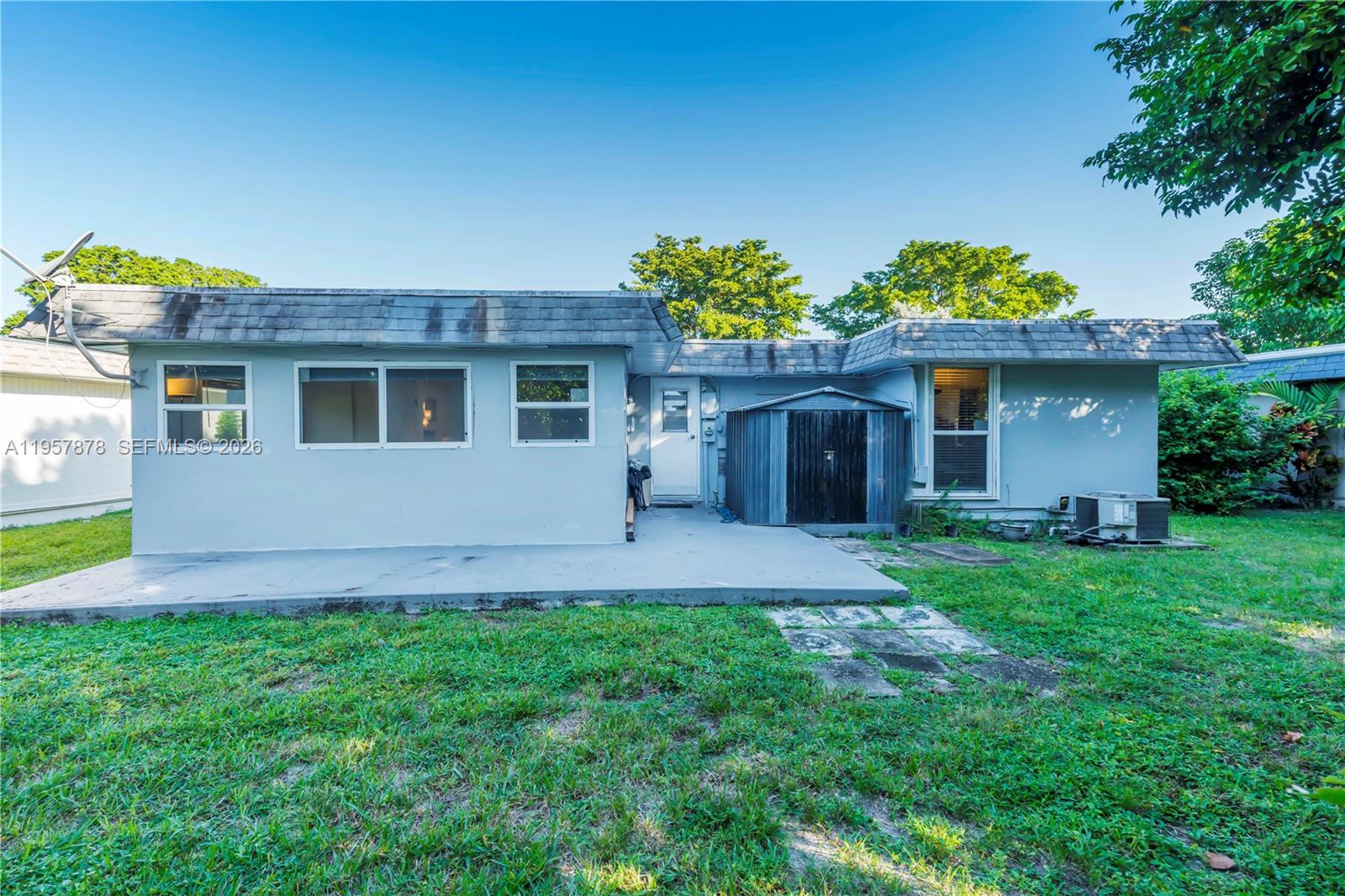 7302 Northwest 65th Street Tamarac, FL 33321 - Photo 10 of 17