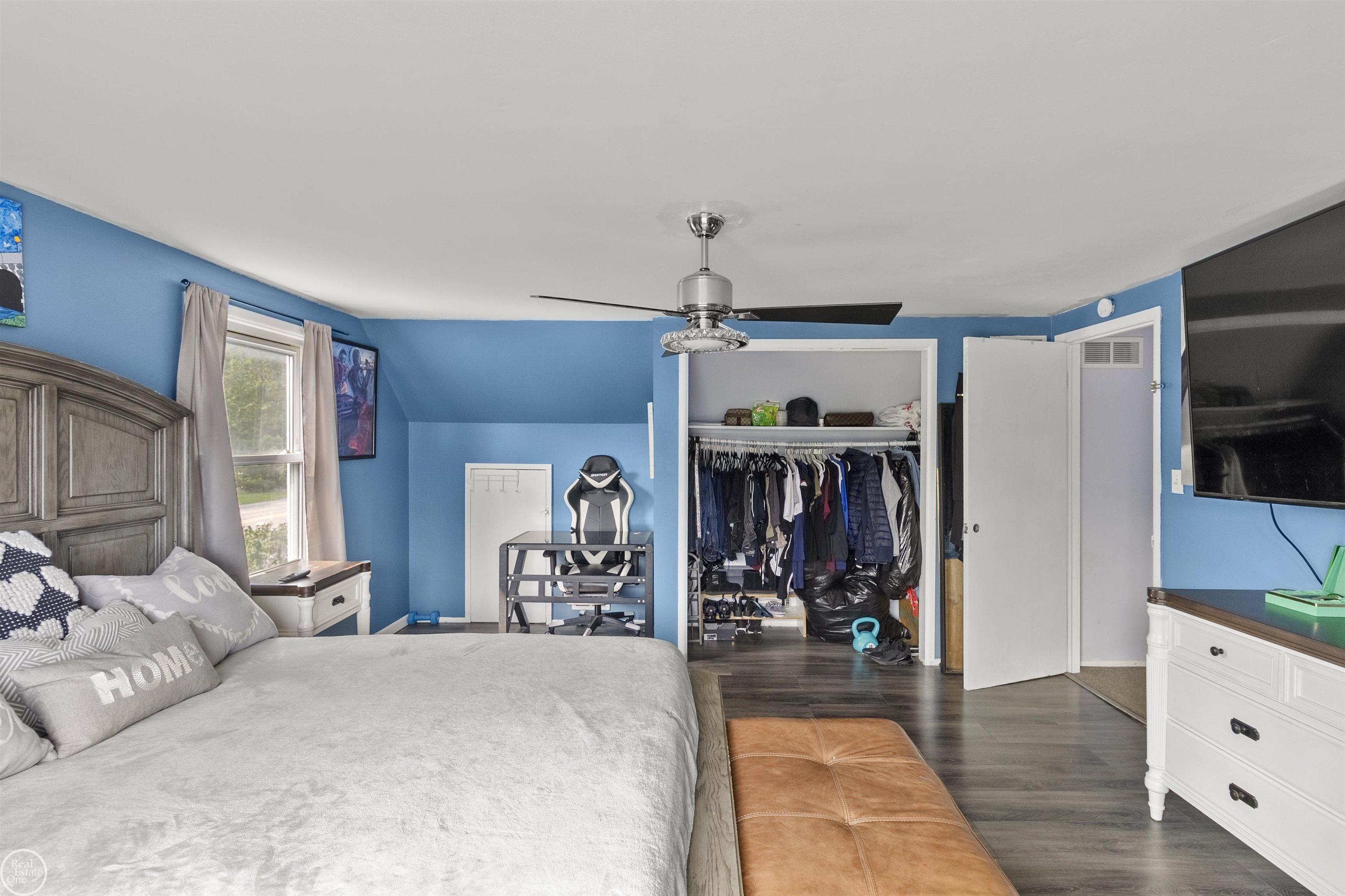 10218 Wayne Road Livonia, MI 48150 - Photo 26 of 43