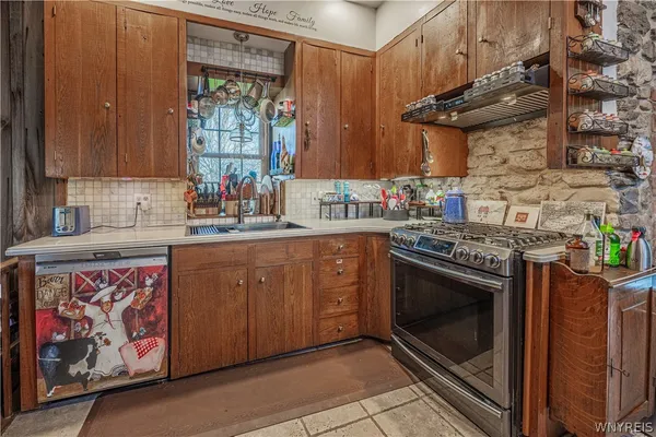 $525,000 | 2804 Maple Road, Wilson, NY 14172