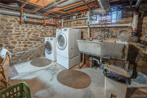 $525,000 | 2804 Maple Road, Wilson, NY 14172